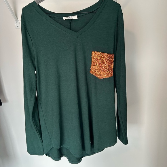 Zenana Outfitters Forest Green V-Neck Blouse with Gold Sequin Pocket - Picture 1 of 4